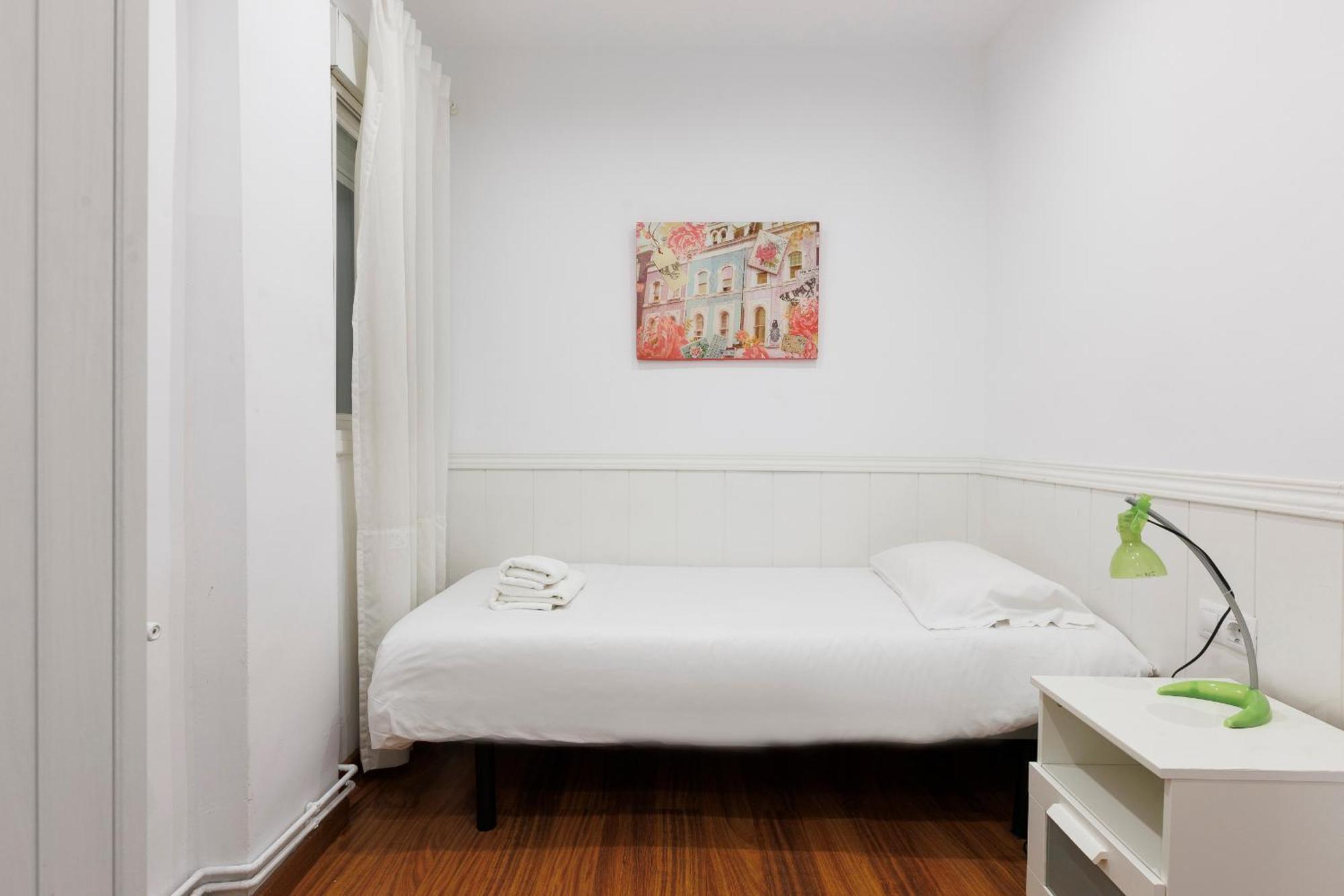 Aparteasy - Private Terrace, 3-Bedroom Apartment Barcelona Exteriör bild