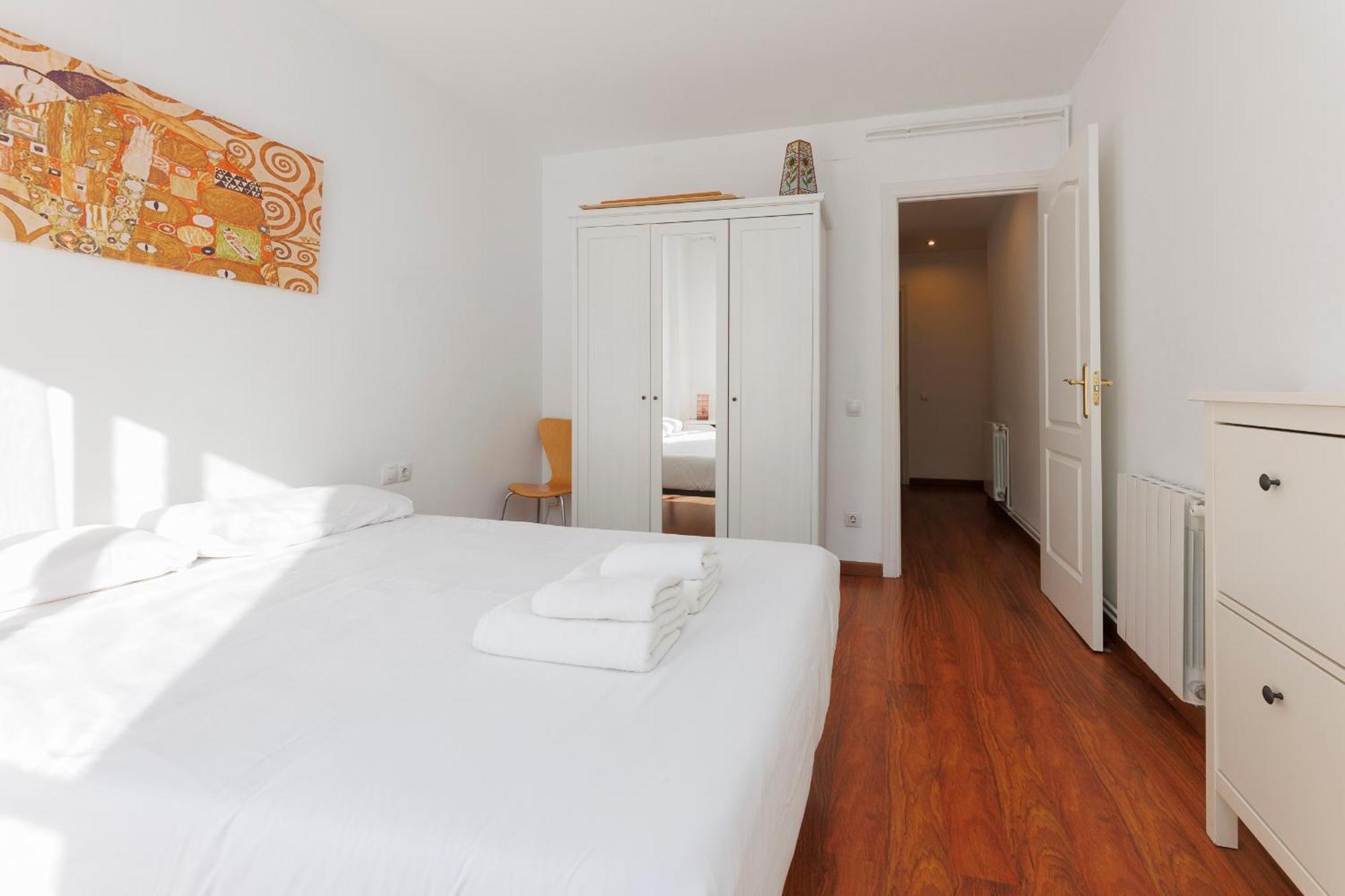 Aparteasy - Private Terrace, 3-Bedroom Apartment Barcelona Exteriör bild