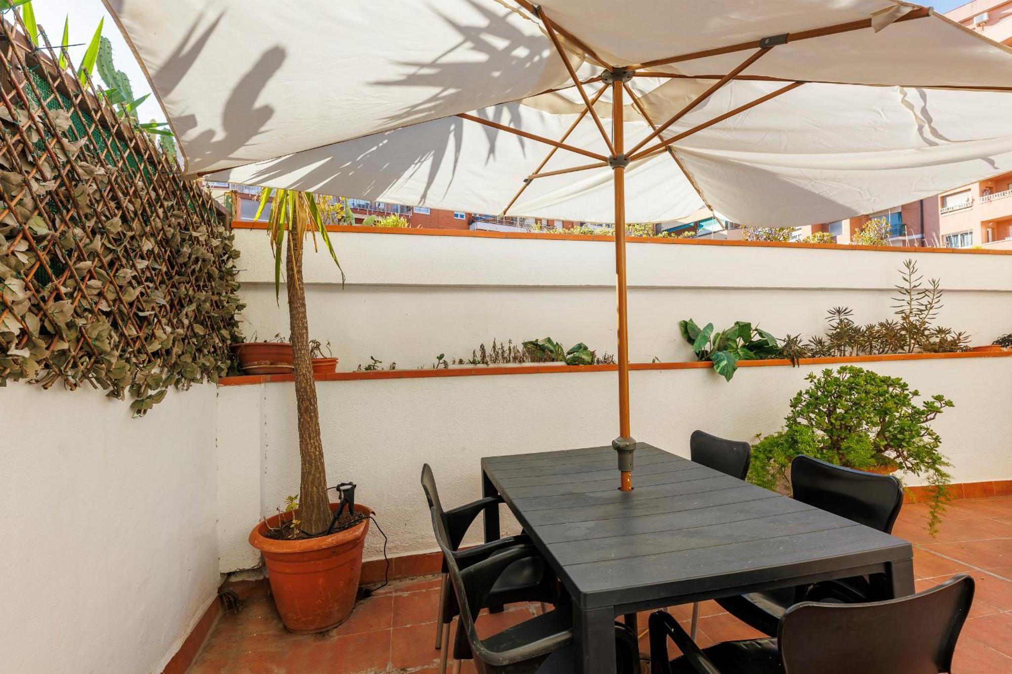 Aparteasy - Private Terrace, 3-Bedroom Apartment Barcelona Exteriör bild